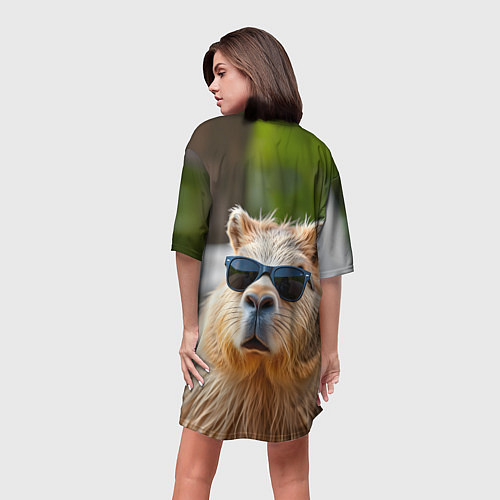 Женская длинная футболка Модная капибара в темных очках / 3D-принт – фото 4