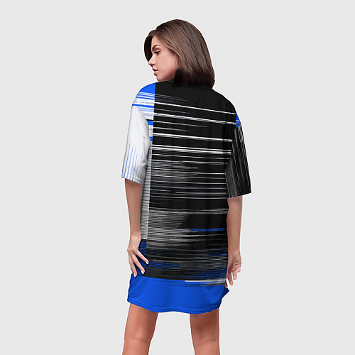 Женская длинная футболка Белые вертикальные полосы на чёрно-синем фоне / 3D-принт – фото 4