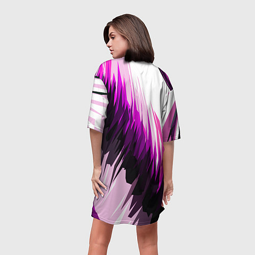 Женская длинная футболка Чёрно-розовые острые полосы на белом фоне / 3D-принт – фото 4