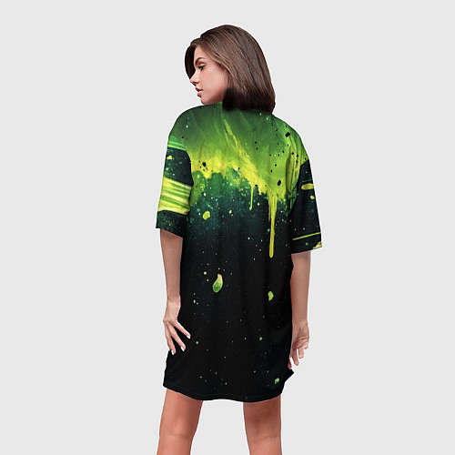 Женская длинная футболка Зеленая стекающая краска по черному фону / 3D-принт – фото 4