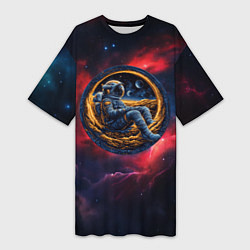 Женская длинная футболка Космонавт сидит в луне
