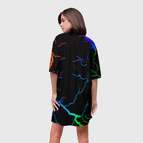 Женская длинная футболка Манчестер Юнайтед неоновые молнии / 3D-принт – фото 4