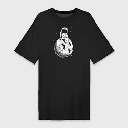 Женская футболка-платье Космонавт на луне