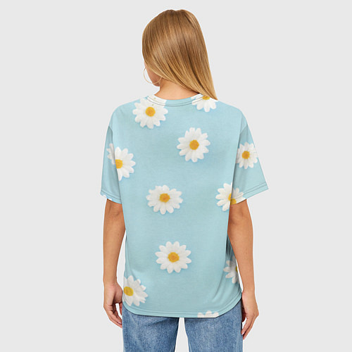 Женская футболка оверсайз Узор с ромашками / 3D-принт – фото 4