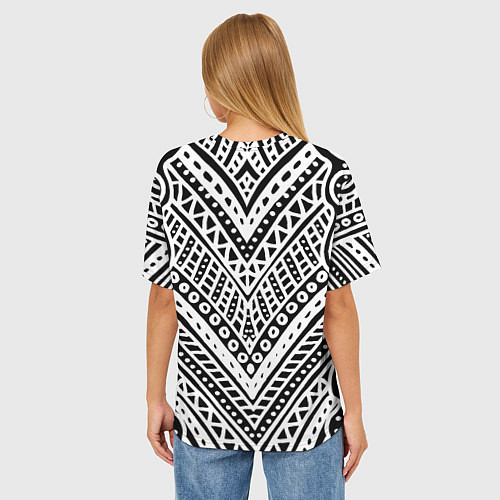 Женская футболка оверсайз Абстракция черно-белая Волны, полосы, вензеля Моно / 3D-принт – фото 4