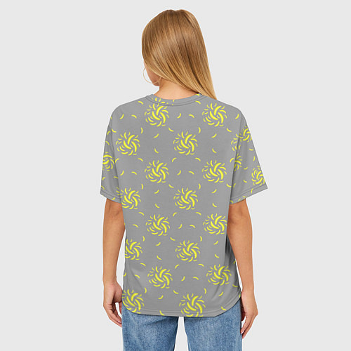 Женская футболка оверсайз Банановый фейерверк на сером фоне / 3D-принт – фото 4