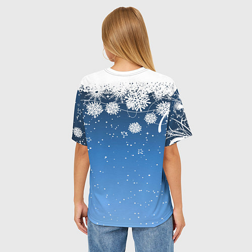 Женская футболка оверсайз Снежный узор на синем фоне / 3D-принт – фото 4