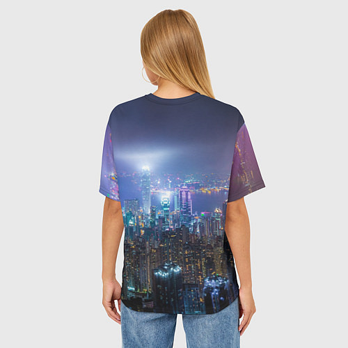 Женская футболка оверсайз Большой город в розово-голубых огнях / 3D-принт – фото 4