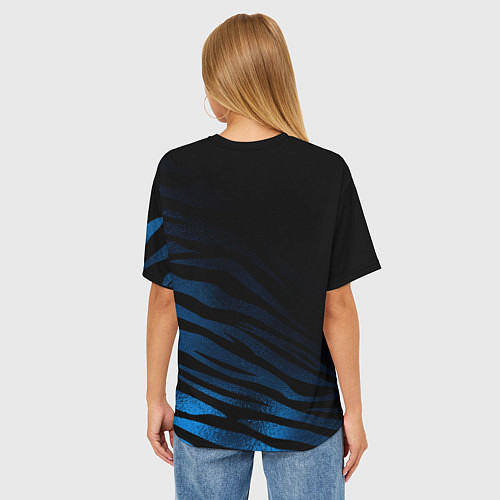 Женская футболка оверсайз Baldurs Gate 3 logo blue geometry / 3D-принт – фото 4
