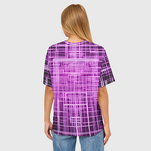 Женская футболка оверсайз Фиолетовые неоновые полосы киберпанк / 3D-принт – фото 4