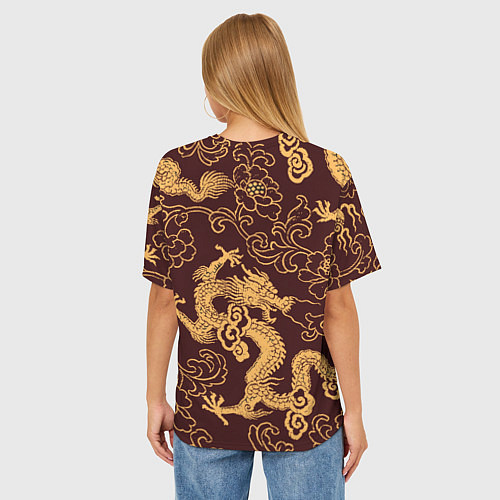 Женская футболка оверсайз Черно-золотая гравюра дракона / 3D-принт – фото 4