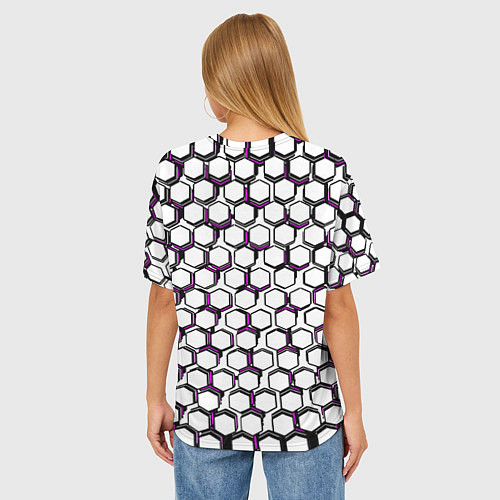 Женская футболка оверсайз Киберпанк узор из шестиугольников розовый / 3D-принт – фото 4