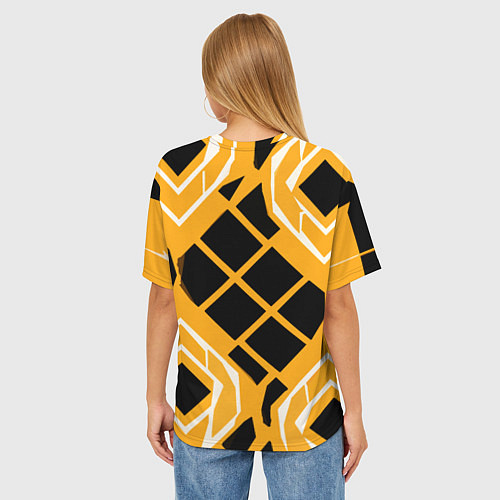 Женская футболка оверсайз Чёрные квадраты и белые полосы на оранжевом фоне / 3D-принт – фото 4