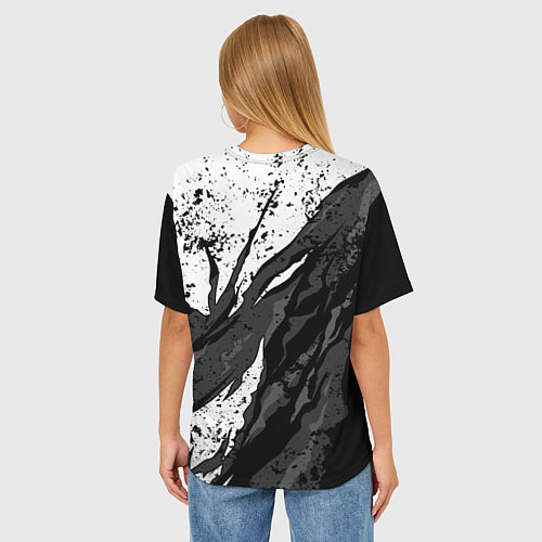 Женская футболка оверсайз Toyota - белый разрыв / 3D-принт – фото 4