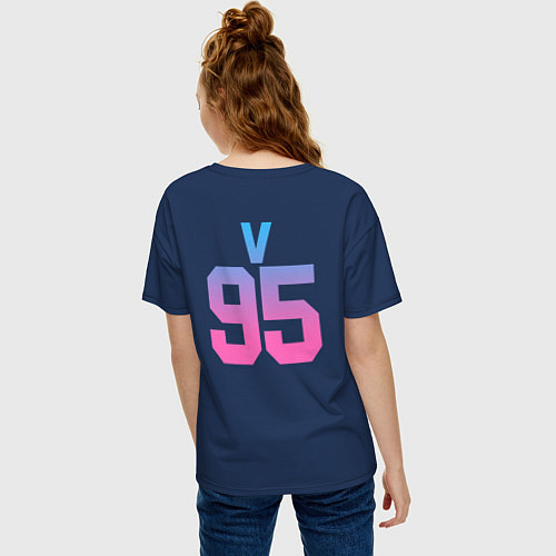 Женская футболка оверсайз BTS: Neon V / Тёмно-синий – фото 4