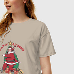 Футболка оверсайз женская Rockin Santa, цвет: миндальный — фото 2