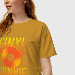Футболка оверсайз женская Vinyl Junkie цвета горчичный — фото 2