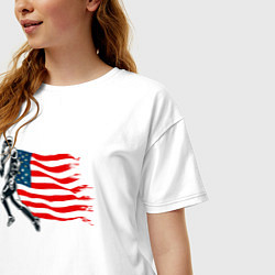 Футболка оверсайз женская Американский футбол с флагом США, цвет: белый — фото 2