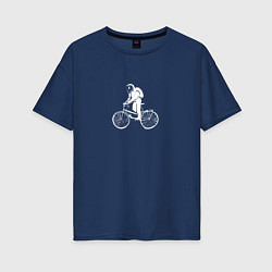 Женская футболка оверсайз По космосу на велосипеде