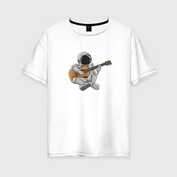 Женская футболка оверсайз Космонавт сидит с гитарой
