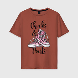 Женская футболка оверсайз Chucks and pearls