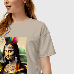 Футболка оверсайз женская Punk Mona Lisa is covered in tattoos, цвет: миндальный — фото 2