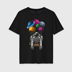 Женская футболка оверсайз Космонавт на воздушных шарах