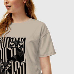 Футболка оверсайз женская Чёрные коты на чёрном сердце, цвет: миндальный — фото 2