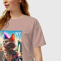 Футболка оверсайз женская Funny cat punk from New York - ai art, цвет: пыльно-розовый — фото 2