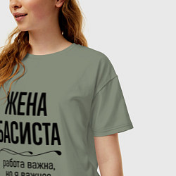 Футболка оверсайз женская Жена басиста важнее, цвет: авокадо — фото 2