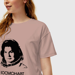 Футболка оверсайз женская Женщина космонавт первая, цвет: пыльно-розовый — фото 2