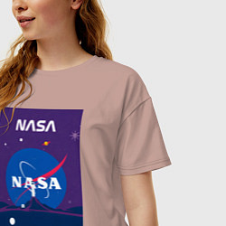 Футболка оверсайз женская NASA фиолетовый плакат, цвет: пыльно-розовый — фото 2