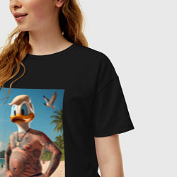 Футболка оверсайз женская Donald Duck-Trump on a Florida beach, цвет: черный — фото 2