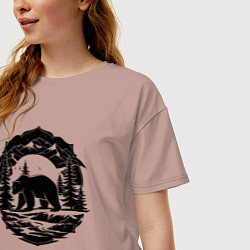 Футболка оверсайз женская Медведь в горном лесу, цвет: пыльно-розовый — фото 2