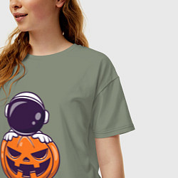 Футболка оверсайз женская Космонавт и тыква, цвет: авокадо — фото 2