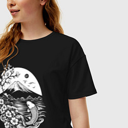 Футболка оверсайз женская Сакура, Фудзи и карп кои, цвет: черный — фото 2