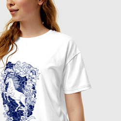 Футболка оверсайз женская Белый конь японская гравюра, цвет: белый — фото 2