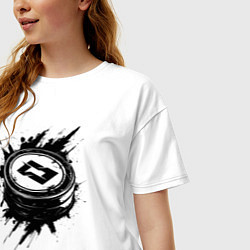Футболка оверсайз женская Чёрная хоккейная шайба, цвет: белый — фото 2