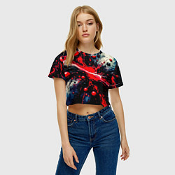 Футболка 3D укороченная женская Разлитая красная масляная краска на чёрном, цвет: 3D-принт — фото 2