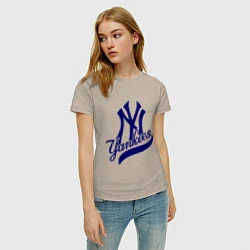 Футболка хлопковая женская NY - Yankees, цвет: миндальный — фото 2