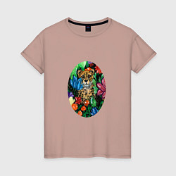Женская футболка Гепард в сад с тропическими цветами