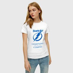 Футболка хлопковая женская Tampa Bay Lightning is coming, Тампа Бэй Лайтнинг, цвет: белый — фото 2