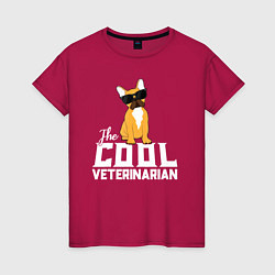 Женская футболка Крутой ветеринар французский бульдог