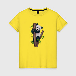 Женская футболка Панда висит на дереве