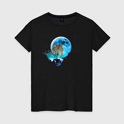 Женская футболка Волк на фоне голубой луны