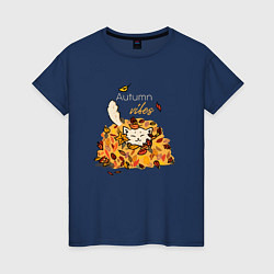 Женская футболка Autumn atmosphere with a cat