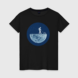 Женская футболка Космонавт с газонокосилкой