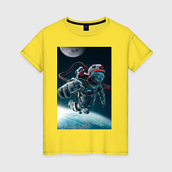 Женская футболка Космонавт над землей