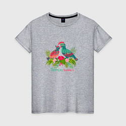 Женская футболка Влюбленные попугаи среди тропических листьев
