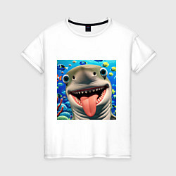 Женская футболка Веселая акула с высунутым языком в океане